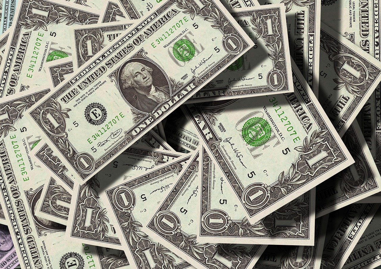 Notas de dólar, câmbio na eleição